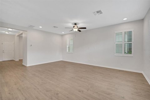 House in Tampa, Florida 4 bedrooms, 246.47 sq.m. № 1761117 - photo 18