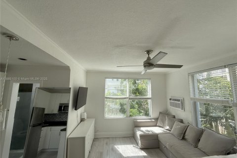 Купить кондоминиум в Корал-Гейблс, Флорида 25.55м2, № 2037839 - фото 4