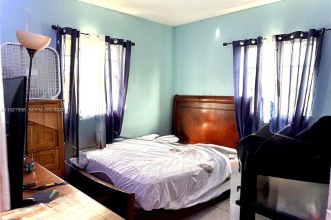 Купить виллу или дом в Майами-Гарденс, Флорида 3 спальни, 127.09м2, № 1988196 - фото 13
