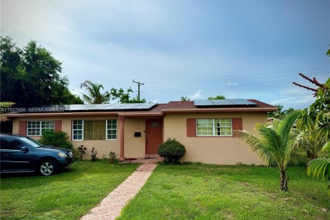 Купить виллу или дом в Майами-Гарденс, Флорида 3 спальни, 127.09м2, № 1988196 - фото 7