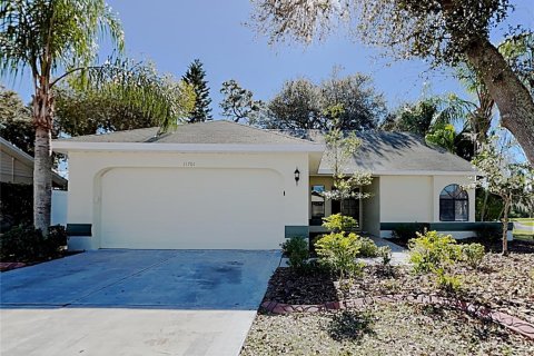 House in Riverview, Florida 4 bedrooms, 152.36 sq.m. № 2107923