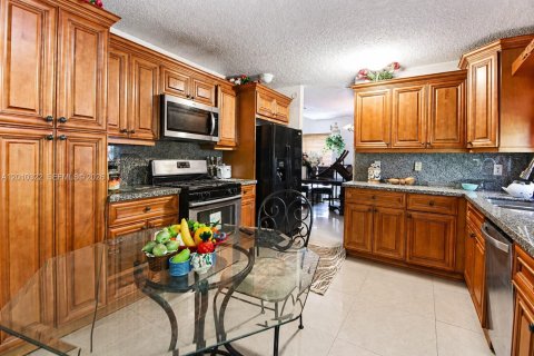 Casa en venta en Sunrise, Florida, 4 dormitorios, 174.28 m2 № 2074496 - foto 7
