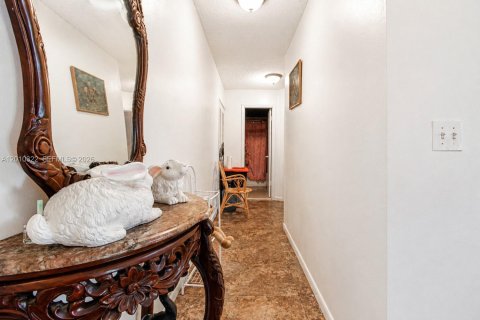 Casa en venta en Sunrise, Florida, 4 dormitorios, 174.28 m2 № 2074496 - foto 14