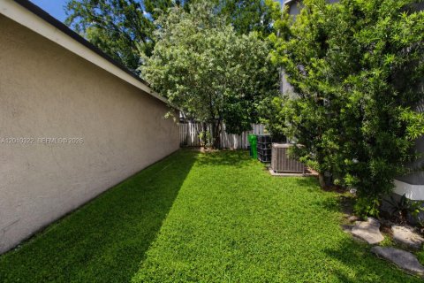 Casa en venta en Sunrise, Florida, 4 dormitorios, 174.28 m2 № 2074496 - foto 26