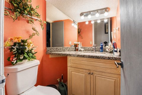 Casa en venta en Sunrise, Florida, 4 dormitorios, 174.28 m2 № 2074496 - foto 17