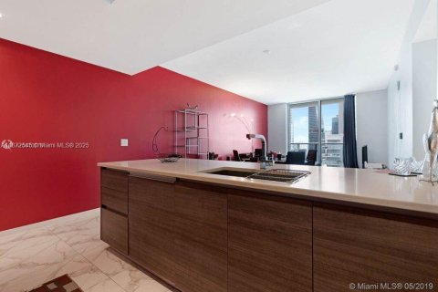 Condo in Miami, Florida, 2 bedrooms  № 1926173 - photo 10
