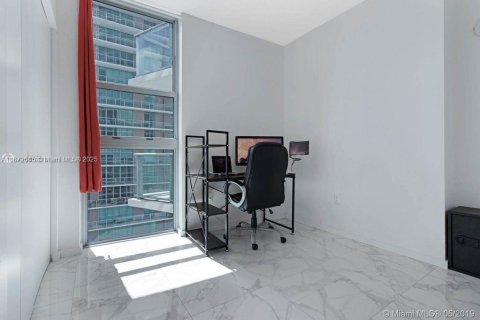 Condo in Miami, Florida, 2 bedrooms  № 1926173 - photo 19