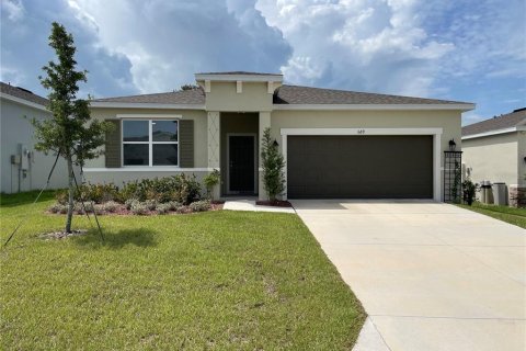 House in Eagle Lake, Florida 4 bedrooms, 168.71 sq.m. № 2285229 - photo 6
