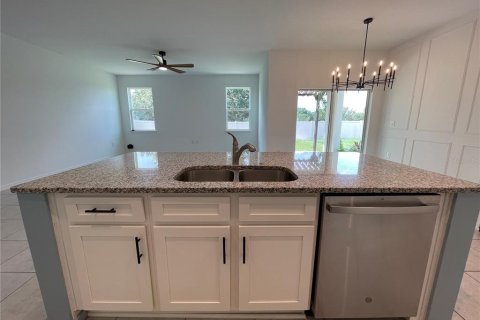 House in Eagle Lake, Florida 4 bedrooms, 168.71 sq.m. № 2285229 - photo 30