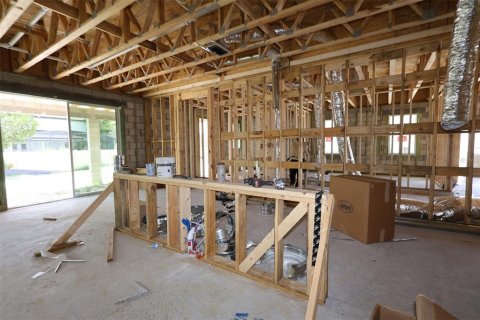 House in Oviedo, Florida 5 bedrooms, 434.13 sq.m. № 2099880 - photo 6