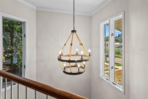 House in Tampa, Florida 3 bedrooms, 217.02 sq.m. № 2102698 - photo 24