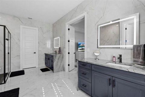 Casa en venta en Sarasota, Florida, 5 dormitorios, 376.9 m2 № 2212210 - foto 22