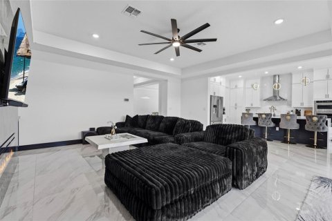 Casa en venta en Sarasota, Florida, 5 dormitorios, 376.9 m2 № 2212210 - foto 15