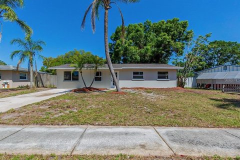House in Sarasota, Florida 4 bedrooms, 157.75 sq.m. № 2151640