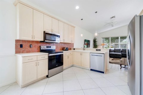 Casa en venta en Lake Worth, Florida, 3 dormitorios, 197.32 m2 № 2178585 - foto 18