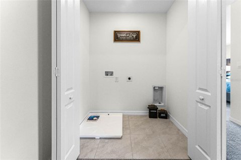 Townhouse in Apopka, Florida 3 bedrooms, 168.71 sq.m. № 1866129 - photo 25