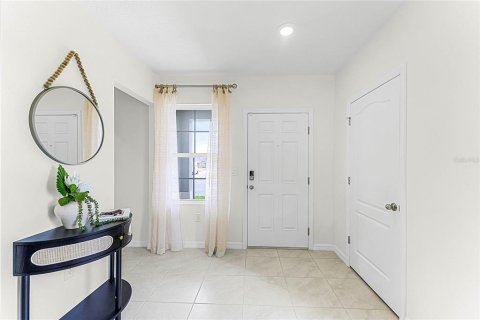Townhouse in Apopka, Florida 3 bedrooms, 168.71 sq.m. № 1866129 - photo 2