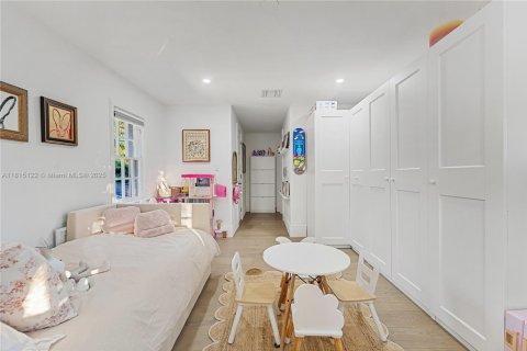 Купить виллу или дом в Майами-Бич, Флорида 4 спальни, 212.75м2, № 1766589 - фото 18