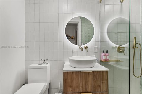 Купить виллу или дом в Майами-Бич, Флорида 4 спальни, 212.75м2, № 1766589 - фото 19