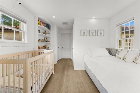 Купить виллу или дом в Майами-Бич, Флорида 4 спальни, 212.75м2, № 1766589 - фото 15