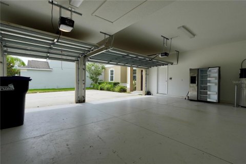 Villa ou maison à louer à Orlando, Floride: 5 chambres, 316.61 m2 № 2113774 - photo 3