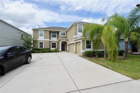 Villa ou maison à louer à Orlando, Floride: 5 chambres, 316.61 m2 № 2113774 - photo 2