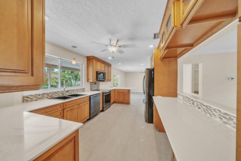 Casa en venta en Plantation, Florida, 3 dormitorios, 208.84 m2 № 2087510 - foto 18