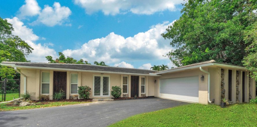 Casa en Plantation, Florida 3 dormitorios, 208.84 m2 № 2087510
