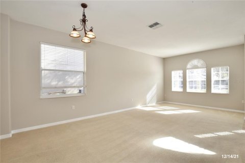 House in Orlando, Florida 4 bedrooms, 181.72 sq.m. № 1910008 - photo 4