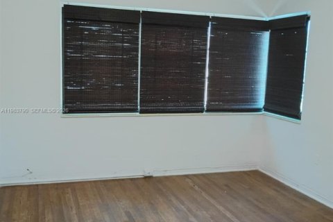 Appartement à louer à Miami Beach, Floride: 2 chambres, 139.35 m2 № 2047109 - photo 28