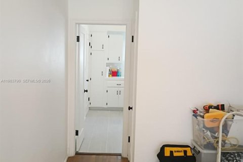 Appartement à louer à Miami Beach, Floride: 2 chambres, 139.35 m2 № 2047109 - photo 9