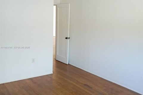 Appartement à louer à Miami Beach, Floride: 2 chambres, 139.35 m2 № 2047109 - photo 29