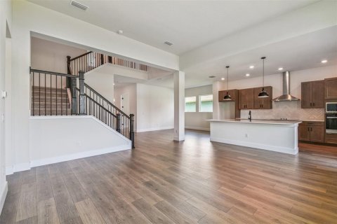 House in Wesley Chapel, Florida 4 bedrooms, 284.19 sq.m. № 1652512 - photo 24
