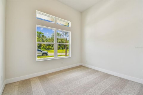 House in Wesley Chapel, Florida 4 bedrooms, 284.19 sq.m. № 1652512 - photo 15