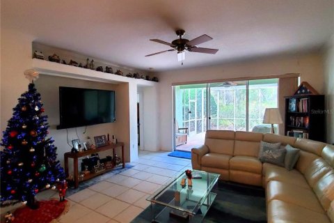 House in Land O' Lakes, Florida 2 bedrooms, 128.02 sq.m. № 1733794 - photo 8