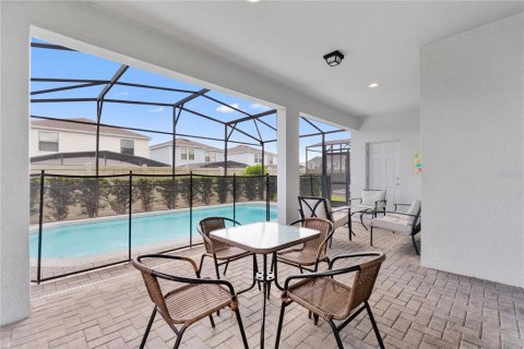 Casa en venta en Kissimmee, Florida, 6 dormitorios, 291.9 m2 № 1908217 - foto 9