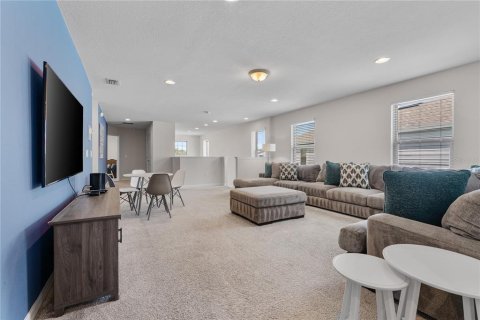 Casa en venta en Kissimmee, Florida, 6 dormitorios, 291.9 m2 № 1908217 - foto 16