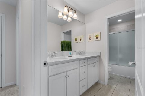 Casa en venta en Kissimmee, Florida, 6 dormitorios, 291.9 m2 № 1908217 - foto 20