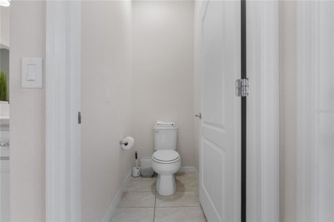 Casa en venta en Kissimmee, Florida, 6 dormitorios, 291.9 m2 № 1908217 - foto 14
