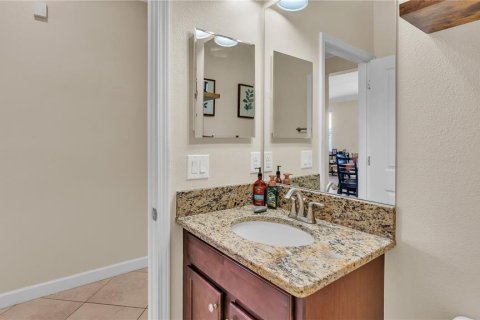 House in Riverview, Florida 4 bedrooms, 243.03 sq.m. № 2152063 - photo 9