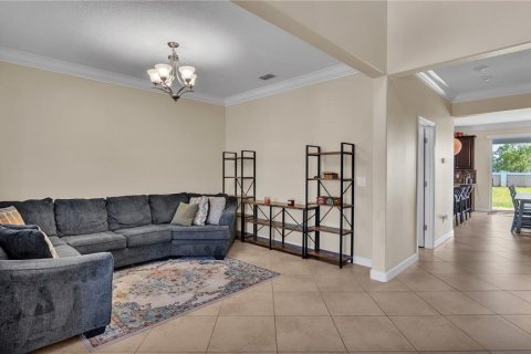 House in Riverview, Florida 4 bedrooms, 243.03 sq.m. № 2152063 - photo 6