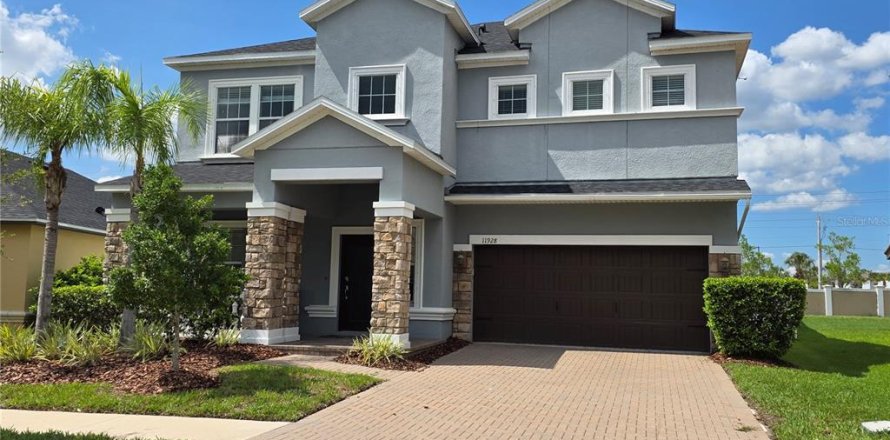 House in Riverview, Florida 4 bedrooms, 243.03 sq.m. № 2152063