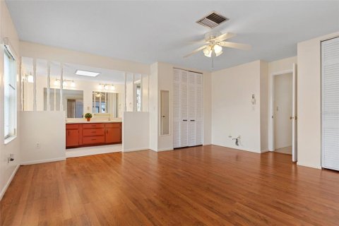House in Longwood, Florida 4 bedrooms, 193.7 sq.m. № 1829816 - photo 19