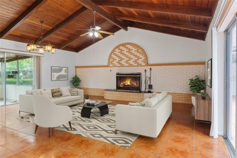 House in Longwood, Florida 4 bedrooms, 193.7 sq.m. № 1829816 - photo 9