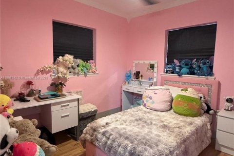 Casa en alquiler en Hialeah, Florida, 3 dormitorios, 89.19 m2 № 1953709 - foto 13