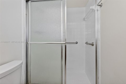 Condominio en venta en Hallandale Beach, Florida, 2 dormitorios, 101.45 m2 № 2029111 - foto 14