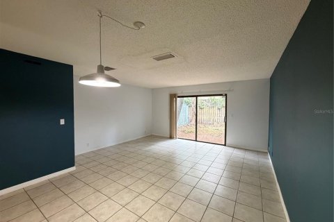 Condominio en alquiler en Winter Springs, Florida, 2 dormitorios, 100.33 m2 № 2103397 - foto 5