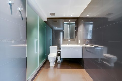 House in Key Biscayne, Florida 4 bedrooms, 249.81 sq.m. № 1826083 - photo 30