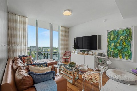 Condo in Miami, Florida, 5 bedrooms № 2076231 - photo 14