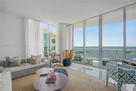 Condo in Miami, Florida, 5 bedrooms № 2076231 - photo 6
